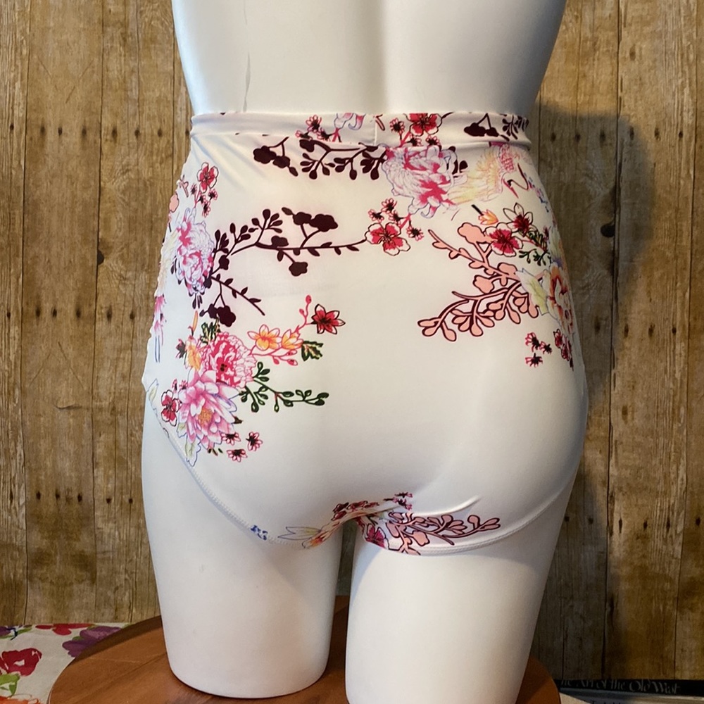 NWTS Cocopear swim suit bottom - Picture 3 of 5